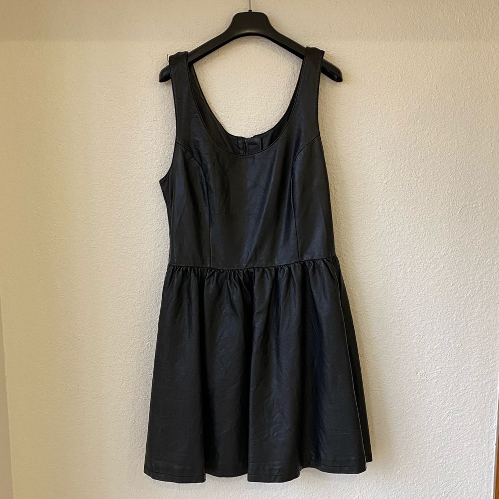 Leather size 6 H&M mini dress with a flare